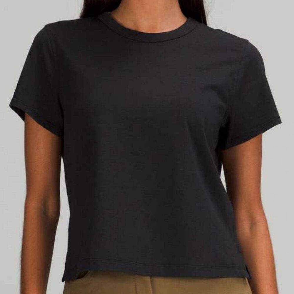 lululemon Classic Fit Cotton Blend T-Shirt Size 4 Black Short Sleeve